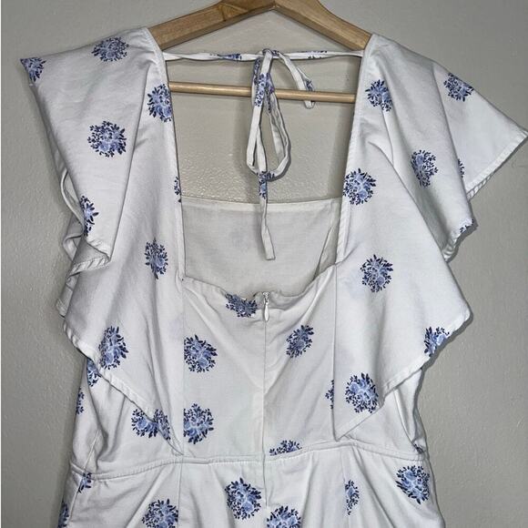 Club Monaco Darmida Floral Romper Ruffle Detail Open Back Size 4 Blue/White - Picture 8 of 11